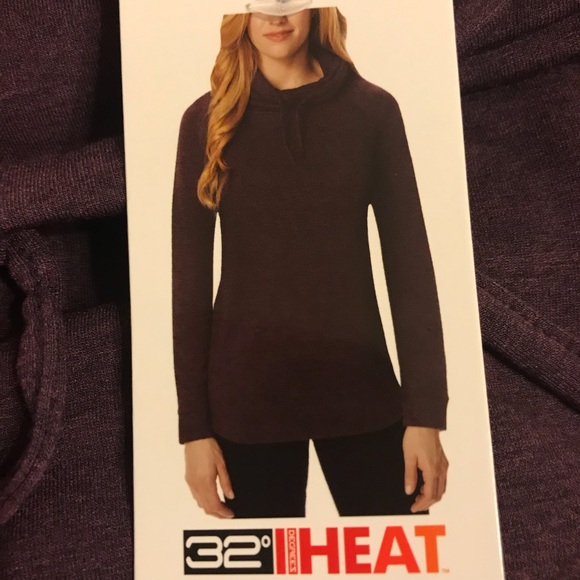 32 Degrees Funnel Neck Top. - Picture 5 of 5